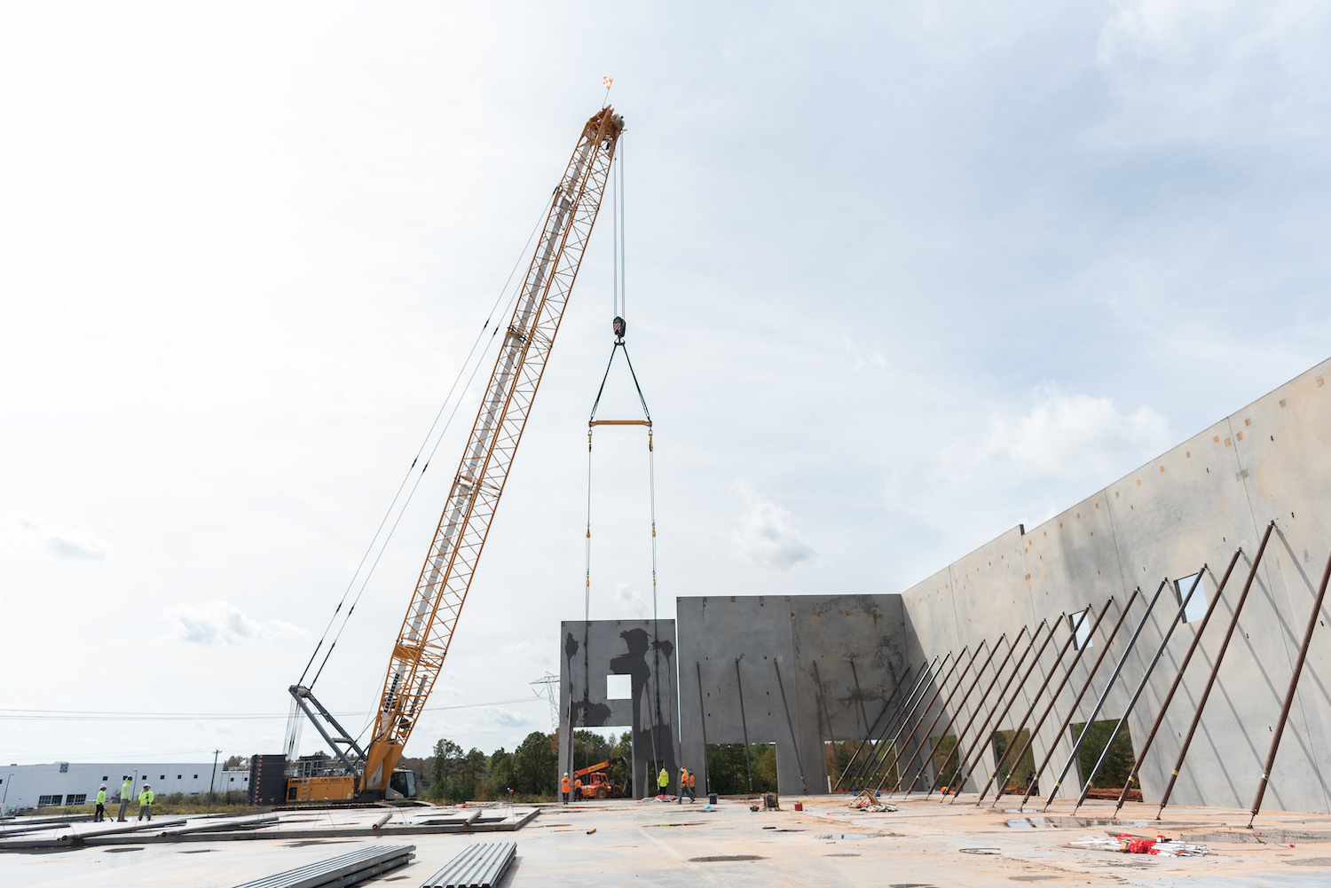 Sunny Days crane lifting panel